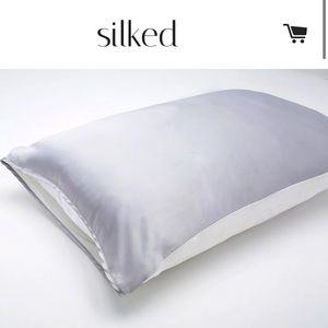Silked Satin Pillow Sleeve Gray